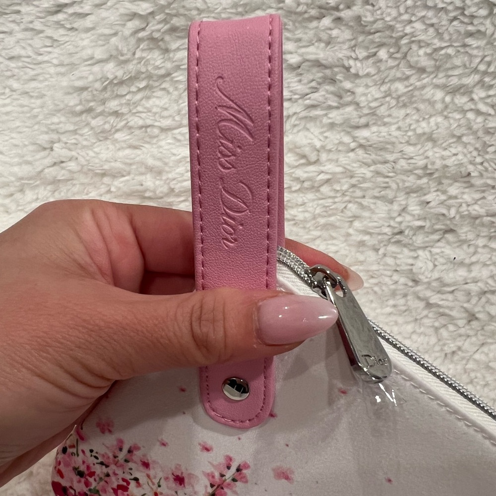 NEW - Miss Dior Cosmetic Pouch - Picture 6 of 7
